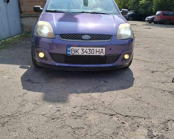 Форд Фиеста 2008 в Ровно на Automoto.ua Фиолетовый Форд Фиеста, объемом двигателя 1.4 л и пробегом 208 тыс. км за 4500 $, фото 8 на Automoto.ua