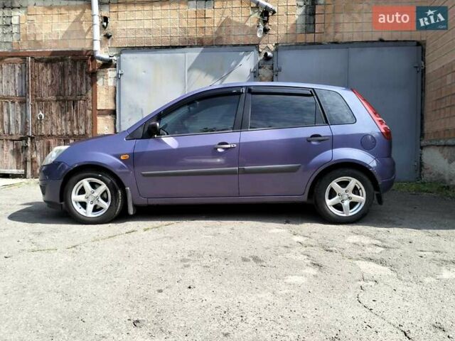 Форд Фиеста 2008 в Ровно на Automoto.ua Фиолетовый Форд Фиеста, объемом двигателя 1.4 л и пробегом 208 тыс. км за 4500 $, фото 7 на Automoto.ua