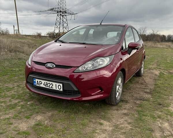 Фиолетовый Форд Фиеста, объемом двигателя 1.39 л и пробегом 145 тыс. км за 7300 $, фото 1 на Automoto.ua