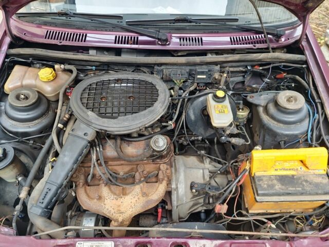 Фіолетовий Форд Фієста, об'ємом двигуна 1.3 л та пробігом 100 тис. км за 721 $, фото 6 на Automoto.ua