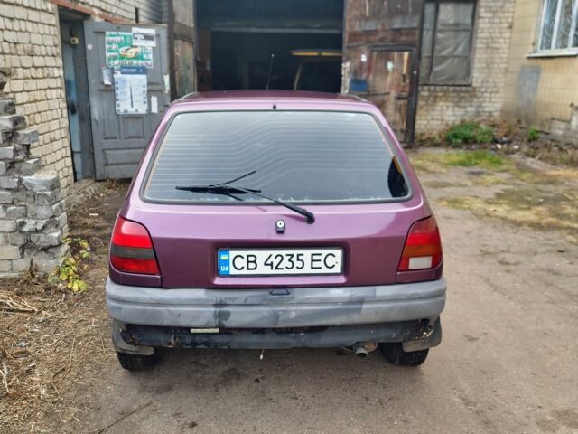 Фіолетовий Форд Фієста, об'ємом двигуна 1.3 л та пробігом 100 тис. км за 721 $, фото 4 на Automoto.ua