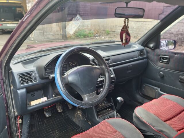 Фіолетовий Форд Фієста, об'ємом двигуна 1.3 л та пробігом 100 тис. км за 721 $, фото 5 на Automoto.ua