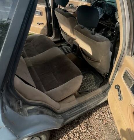 Коричневый Форд Фиеста, объемом двигателя 2 л и пробегом 3 тыс. км за 644 $, фото 4 на Automoto.ua