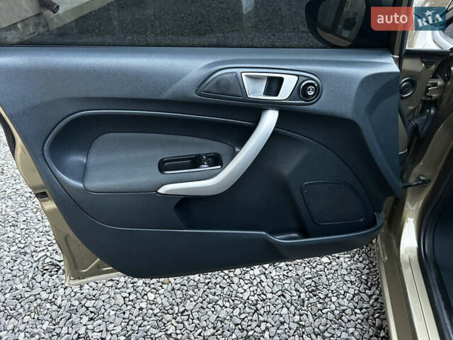 Коричневый Форд Фиеста, объемом двигателя 1.25 л и пробегом 144 тыс. км за 5650 $, фото 17 на Automoto.ua