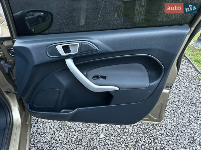 Коричневый Форд Фиеста, объемом двигателя 1.25 л и пробегом 144 тыс. км за 5650 $, фото 23 на Automoto.ua