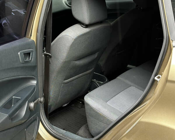 Коричневый Форд Фиеста, объемом двигателя 1.39 л и пробегом 164 тыс. км за 7250 $, фото 9 на Automoto.ua