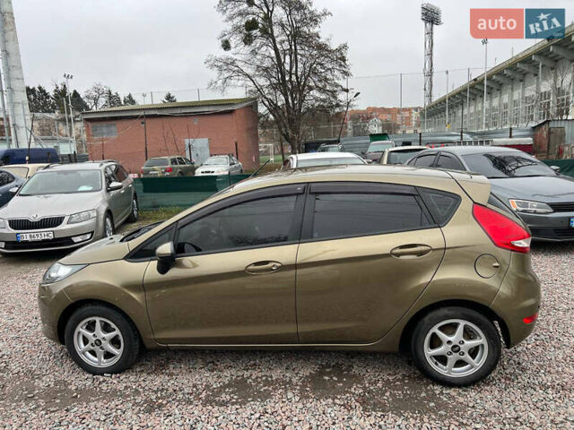 Коричневый Форд Фиеста, объемом двигателя 1.39 л и пробегом 98 тыс. км за 7999 $, фото 3 на Automoto.ua