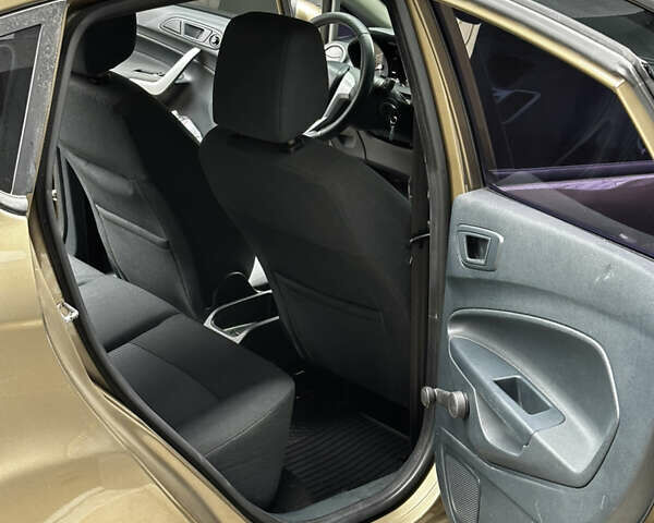 Коричневый Форд Фиеста, объемом двигателя 1.39 л и пробегом 164 тыс. км за 7250 $, фото 8 на Automoto.ua