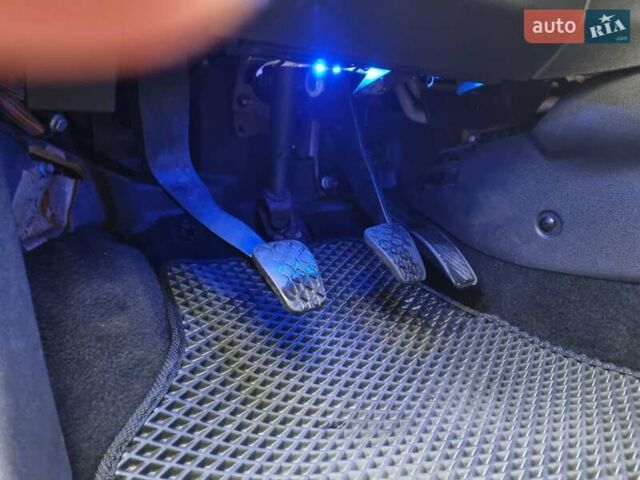 Коричневый Форд Фиеста, объемом двигателя 1 л и пробегом 154 тыс. км за 5950 $, фото 18 на Automoto.ua