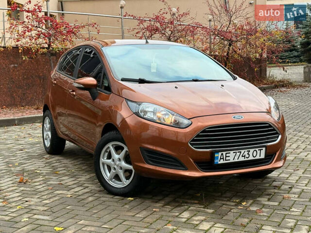 Коричневый Форд Фиеста, объемом двигателя 1 л и пробегом 154 тыс. км за 5300 $, фото 3 на Automoto.ua