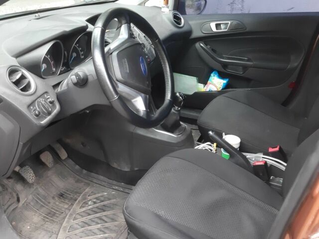 Коричневый Форд Фиеста, объемом двигателя 1 л и пробегом 82 тыс. км за 6500 $, фото 3 на Automoto.ua