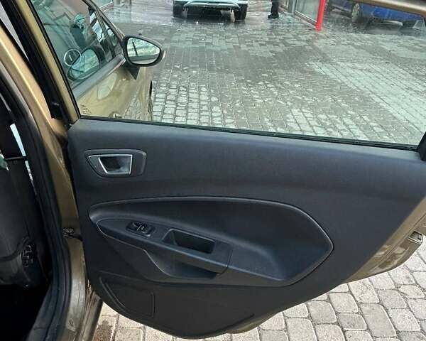 Коричневий Форд Фієста, об'ємом двигуна 1 л та пробігом 101 тис. км за 5999 $, фото 11 на Automoto.ua