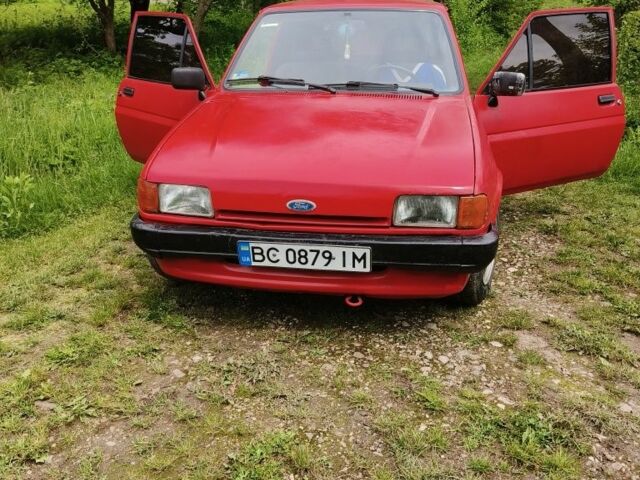 Красный Форд Фиеста, объемом двигателя 1.1 л и пробегом 84 тыс. км за 699 $, фото 4 на Automoto.ua