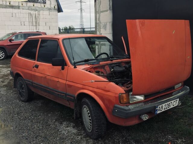 Червоний Форд Фієста, об'ємом двигуна 1.1 л та пробігом 450 тис. км за 529 $, фото 1 на Automoto.ua