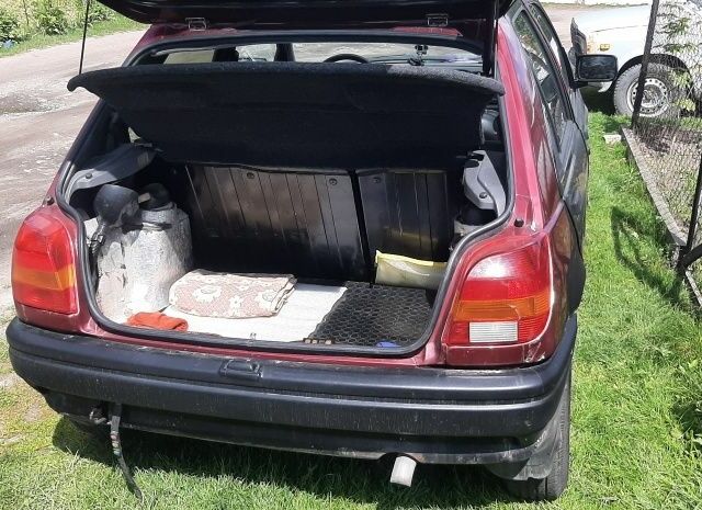 Красный Форд Фиеста, объемом двигателя 1.4 л и пробегом 200 тыс. км за 1100 $, фото 13 на Automoto.ua