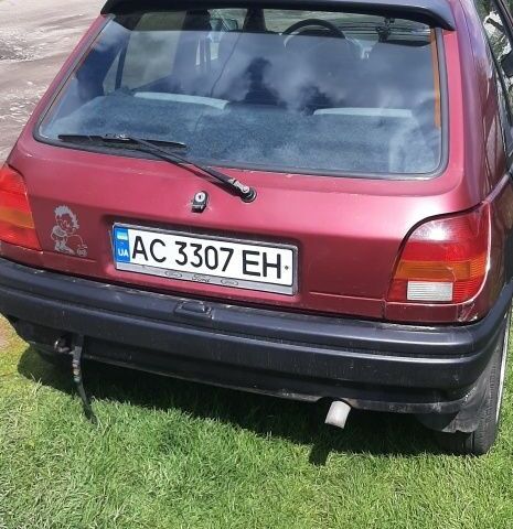 Красный Форд Фиеста, объемом двигателя 1.4 л и пробегом 200 тыс. км за 1100 $, фото 12 на Automoto.ua