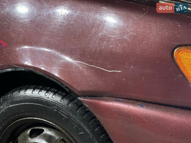 Красный Форд Фиеста, объемом двигателя 1.1 л и пробегом 300 тыс. км за 1100 $, фото 8 на Automoto.ua