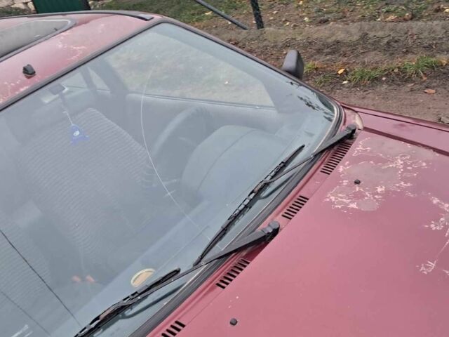 Красный Форд Фиеста, объемом двигателя 1.1 л и пробегом 100 тыс. км за 1070 $, фото 9 на Automoto.ua