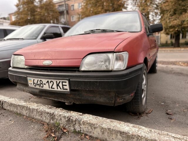 Червоний Форд Фієста, об'ємом двигуна 1.1 л та пробігом 400 тис. км за 240 $, фото 3 на Automoto.ua