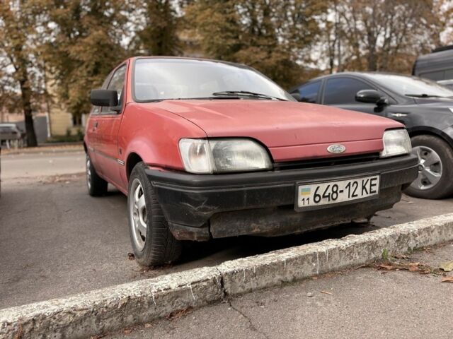 Червоний Форд Фієста, об'ємом двигуна 1.1 л та пробігом 400 тис. км за 240 $, фото 1 на Automoto.ua