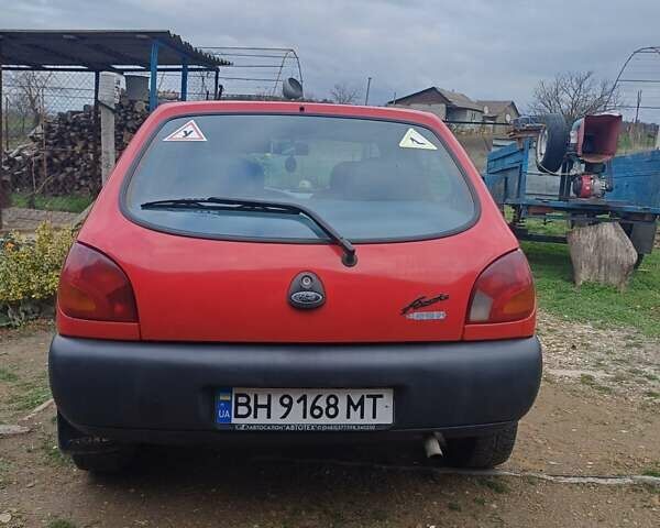 Красный Форд Фиеста, объемом двигателя 1.3 л и пробегом 34 тыс. км за 2700 $, фото 3 на Automoto.ua