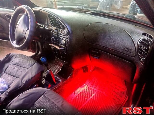 Червоний Форд Фієста, об'ємом двигуна 1.3 л та пробігом 120 тис. км за 2150 $, фото 13 на Automoto.ua