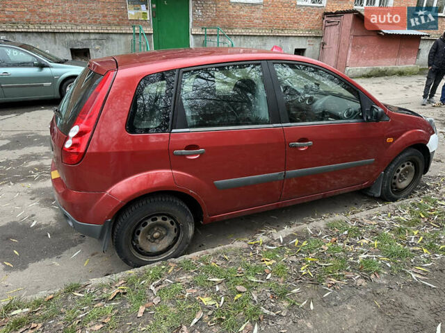 Червоний Форд Фієста, об'ємом двигуна 1.25 л та пробігом 230 тис. км за 3100 $, фото 7 на Automoto.ua