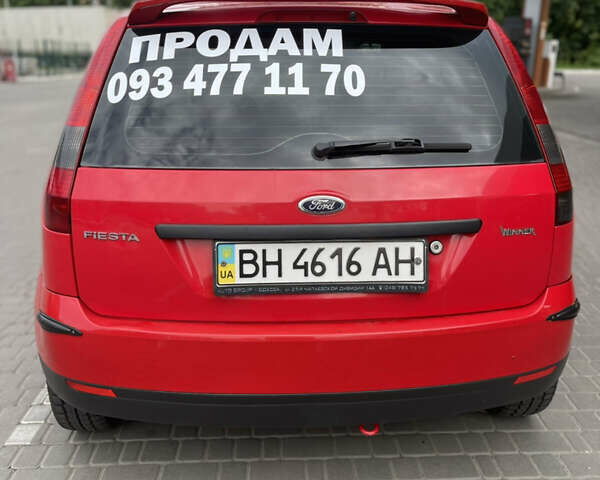 Красный Форд Фиеста, объемом двигателя 1.3 л и пробегом 115 тыс. км за 3550 $, фото 5 на Automoto.ua