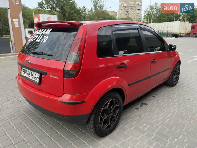 Красный Форд Фиеста, объемом двигателя 1.3 л и пробегом 115 тыс. км за 3550 $, фото 6 на Automoto.ua