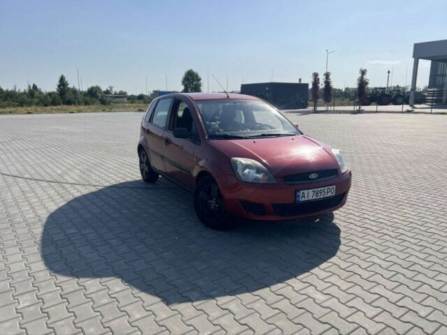 Красный Форд Фиеста, объемом двигателя 1.2 л и пробегом 252 тыс. км за 3450 $, фото 5 на Automoto.ua