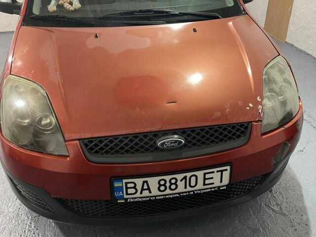 Червоний Форд Фієста, об'ємом двигуна 1.4 л та пробігом 214 тис. км за 3500 $, фото 4 на Automoto.ua