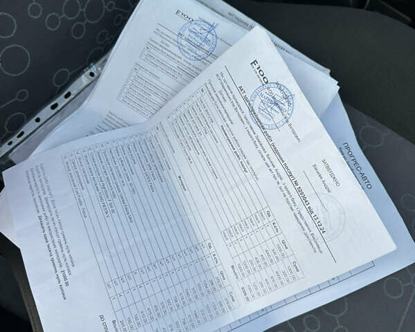 Красный Форд Фиеста, объемом двигателя 1.3 л и пробегом 207 тыс. км за 4900 $, фото 51 на Automoto.ua