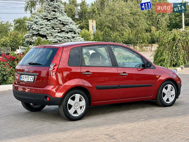 Красный Форд Фиеста, объемом двигателя 1.3 л и пробегом 207 тыс. км за 4900 $, фото 14 на Automoto.ua