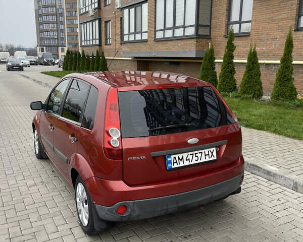 Красный Форд Фиеста, объемом двигателя 1.3 л и пробегом 159 тыс. км за 3450 $, фото 8 на Automoto.ua
