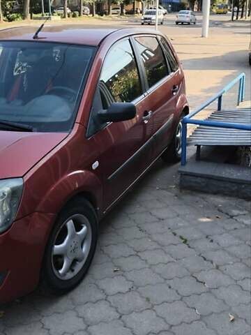 Червоний Форд Фієста, об'ємом двигуна 1.24 л та пробігом 195 тис. км за 2905 $, фото 5 на Automoto.ua