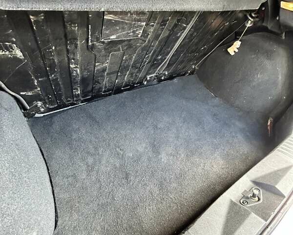 Червоний Форд Фієста, об'ємом двигуна 1.39 л та пробігом 139 тис. км за 5500 $, фото 9 на Automoto.ua