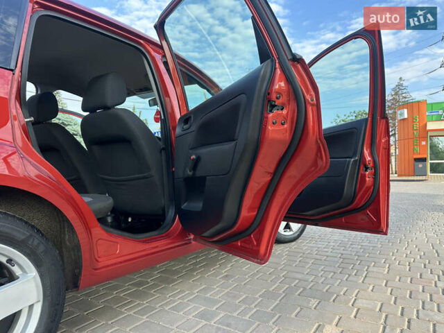 Красный Форд Фиеста, объемом двигателя 1.3 л и пробегом 207 тыс. км за 4900 $, фото 39 на Automoto.ua