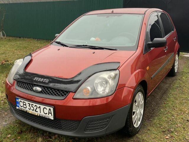 Червоний Форд Фієста, об'ємом двигуна 1.2 л та пробігом 226 тис. км за 3600 $, фото 1 на Automoto.ua