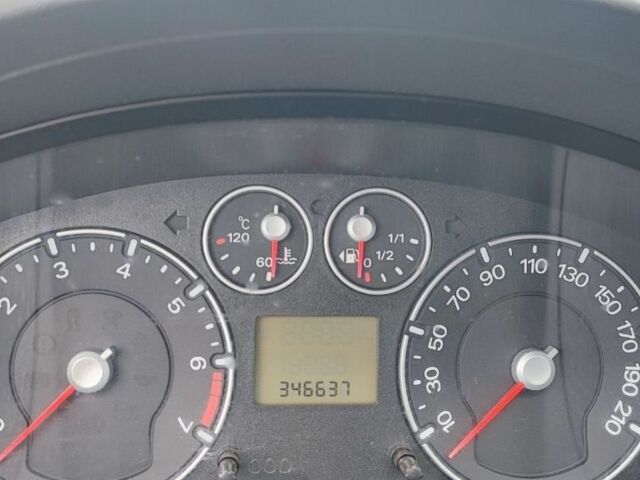 Форд Фиеста 2006 в Вишневом на Automoto.ua Красный Форд Фиеста, объемом двигателя 1.24 л и пробегом 347 тыс. км за 3250 $, фото 4 на Automoto.ua