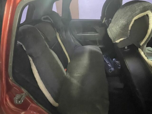 Червоний Форд Фієста, об'ємом двигуна 1.4 л та пробігом 214 тис. км за 3500 $, фото 9 на Automoto.ua