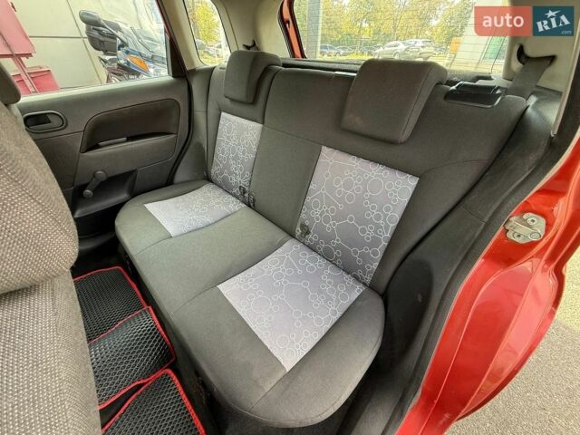 Красный Форд Фиеста, объемом двигателя 1.3 л и пробегом 284 тыс. км за 3500 $, фото 18 на Automoto.ua