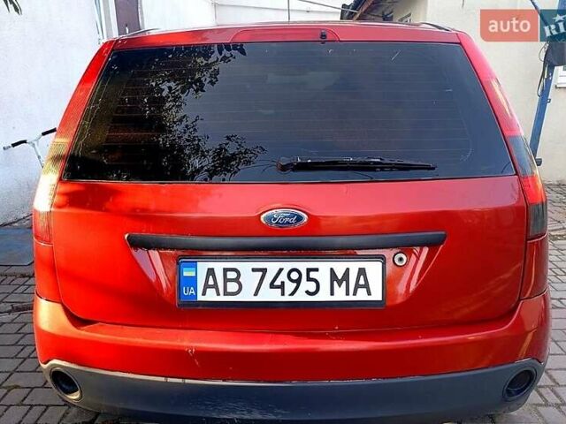 Червоний Форд Фієста, об'ємом двигуна 1.3 л та пробігом 230 тис. км за 3200 $, фото 5 на Automoto.ua