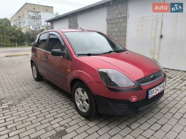 Красный Форд Фиеста, объемом двигателя 1.4 л и пробегом 237 тыс. км за 3650 $, фото 18 на Automoto.ua
