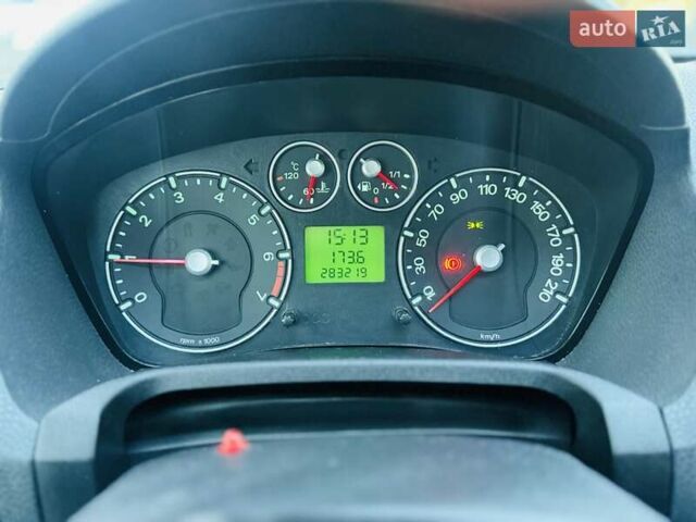 Червоний Форд Фієста, об'ємом двигуна 1.3 л та пробігом 280 тис. км за 2900 $, фото 12 на Automoto.ua