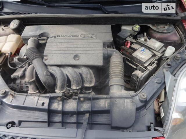 Червоний Форд Фієста, об'ємом двигуна 1.2 л та пробігом 173 тис. км за 4200 $, фото 14 на Automoto.ua