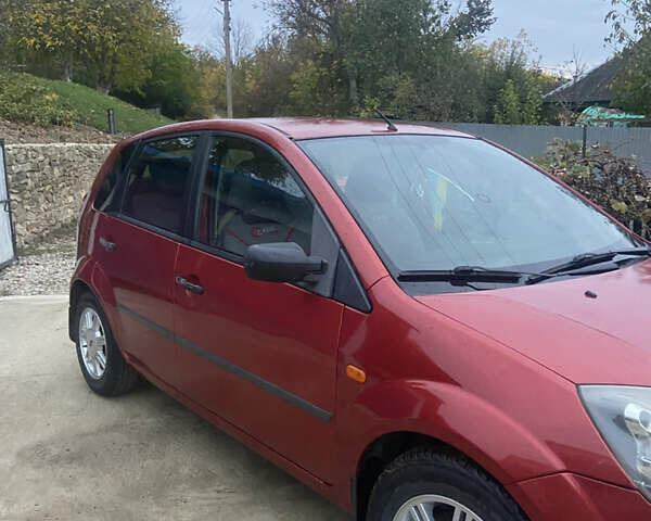 Форд Фиеста 2007 в Могилев-Подольском на Automoto.ua Красный Форд Фиеста, объемом двигателя 1.3 л и пробегом 204 тыс. км за 3700 $, фото 3 на Automoto.ua