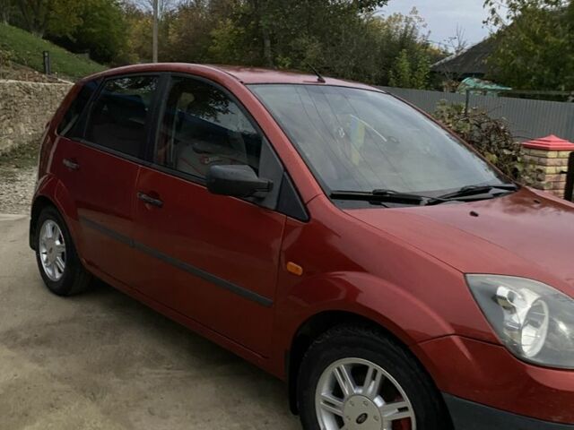 Форд Фиеста 2007 в Виннице на Automoto.ua Красный Форд Фиеста, объемом двигателя 1.2 л и пробегом 80 тыс. км за 3700 $, фото 1 на Automoto.ua