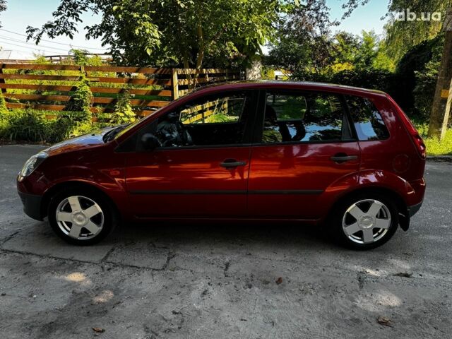 Червоний Форд Фієста, об'ємом двигуна 1.4 л та пробігом 183 тис. км за 4990 $, фото 10 на Automoto.ua
