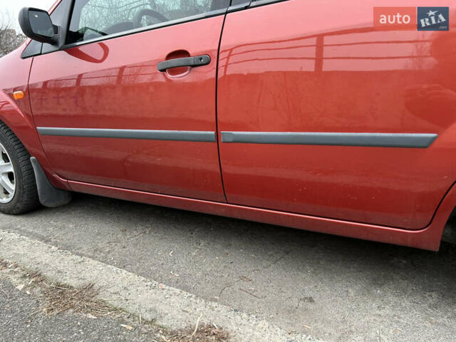 Красный Форд Фиеста, объемом двигателя 1.24 л и пробегом 113 тыс. км за 4400 $, фото 33 на Automoto.ua