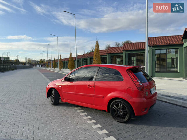 Красный Форд Фиеста, объемом двигателя 2 л и пробегом 260 тыс. км за 4600 $, фото 4 на Automoto.ua
